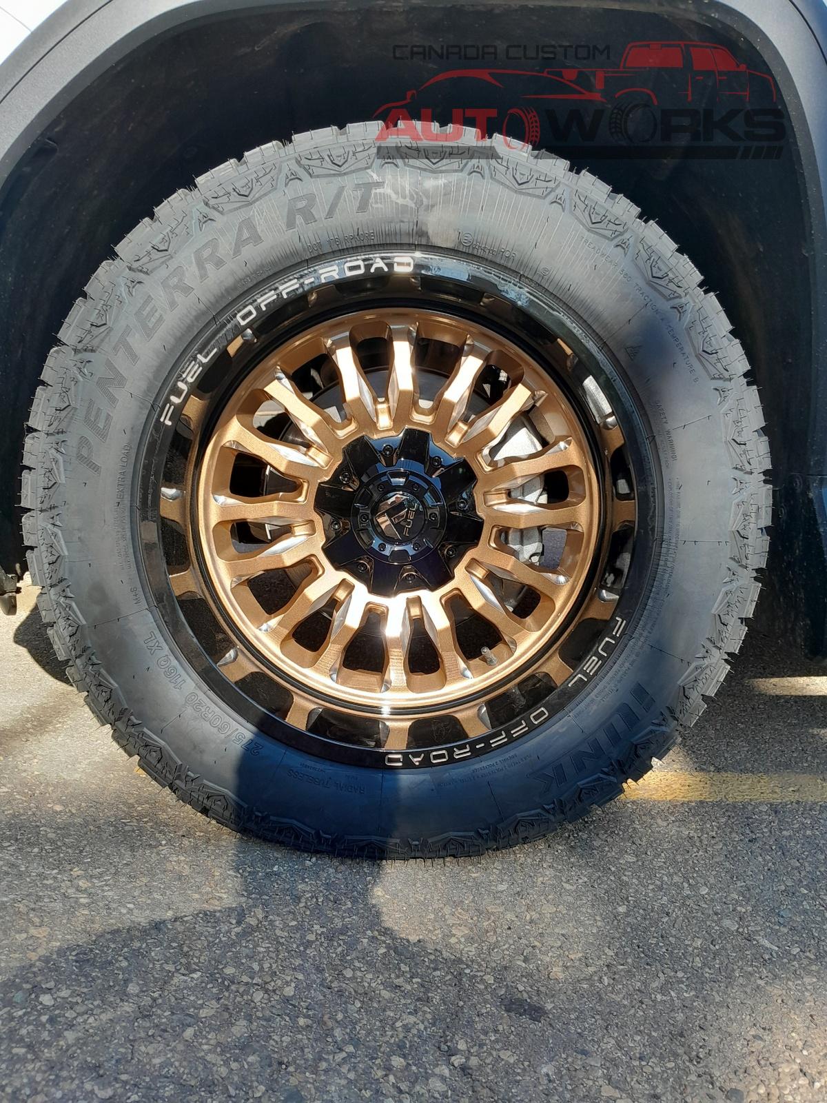2025 GMC Sierra 1500 on Fuel D797 Arc 20x10 Black Bronze/Gold